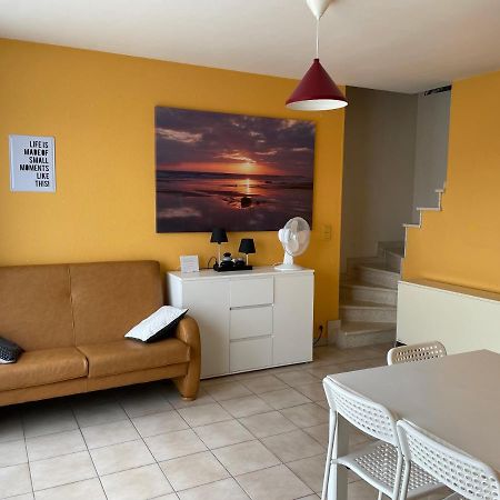Gezellig Appartement In Oostende Esterno foto