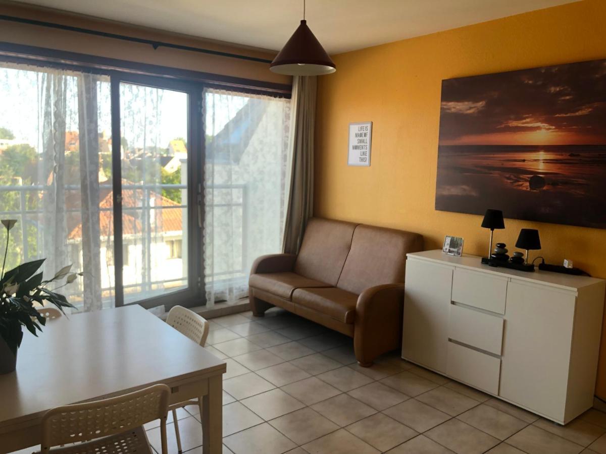 Gezellig Appartement In Oostende Esterno foto